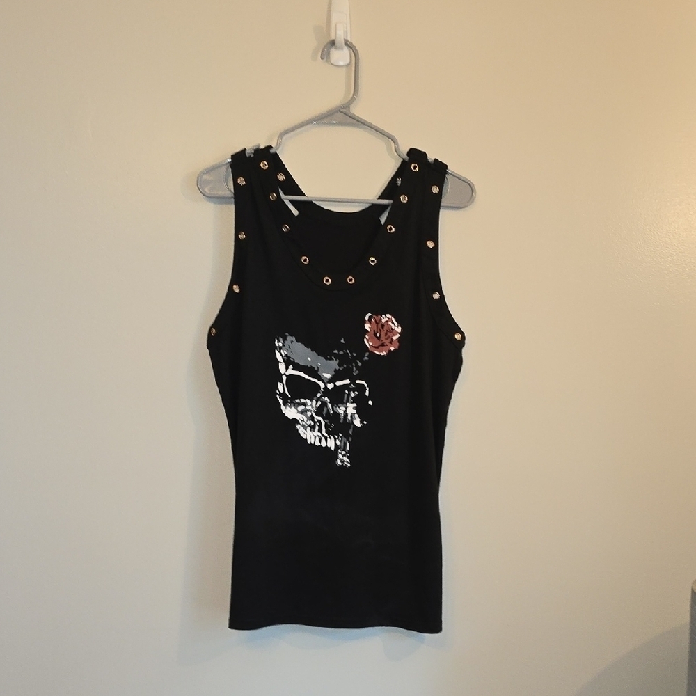 **4/$20 TEES**Black Sleeveless Top with Skull And Rose Design Biker Chick LOT-K